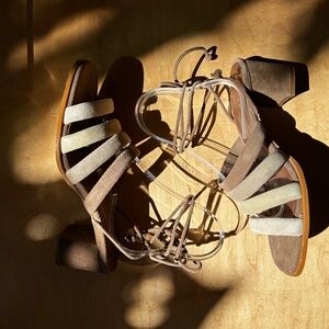 ALOHAS Letizia Shades of Beige